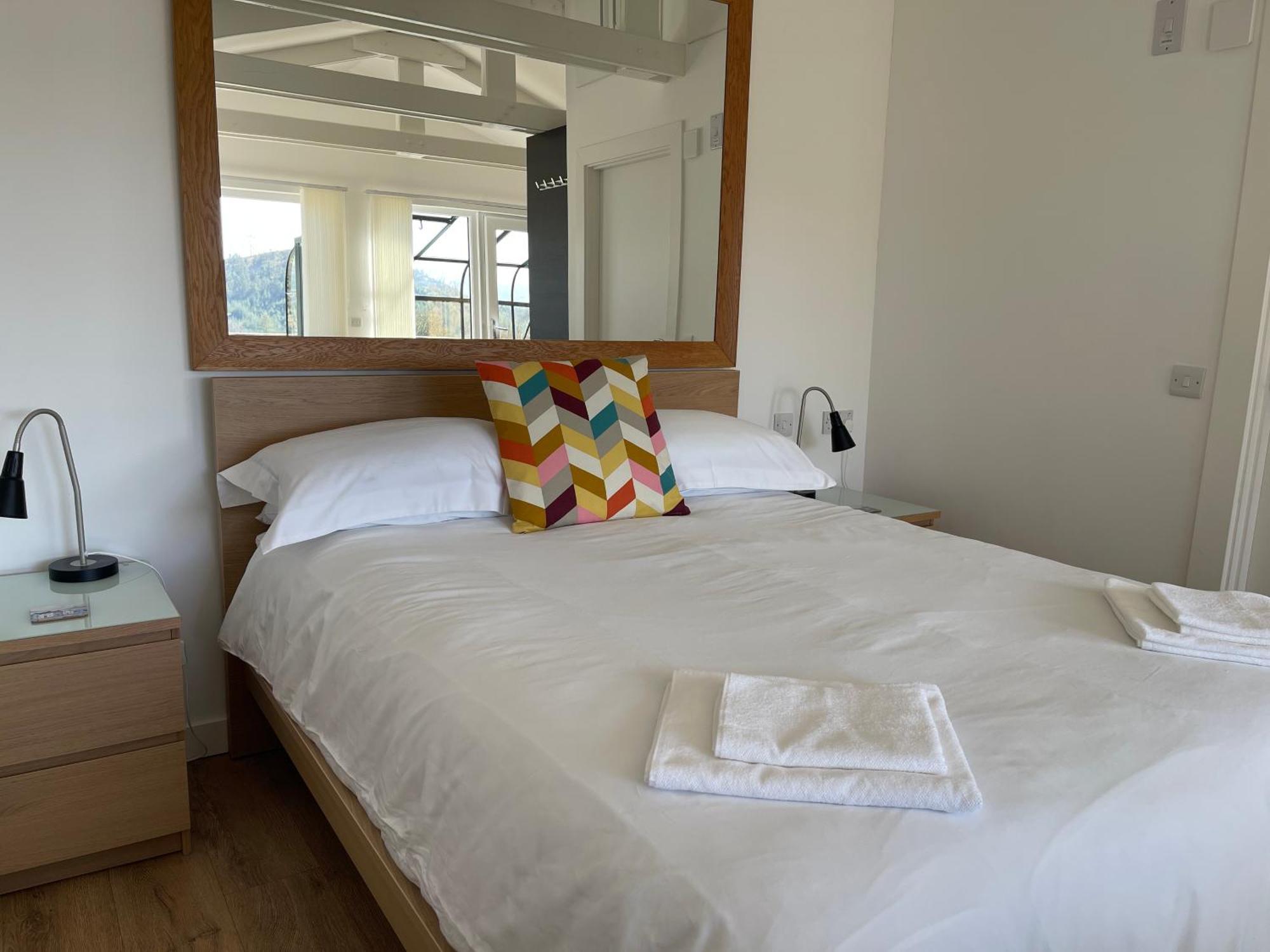 Spacious Lodge With King Sized Bed Inveraray Bagian luar foto